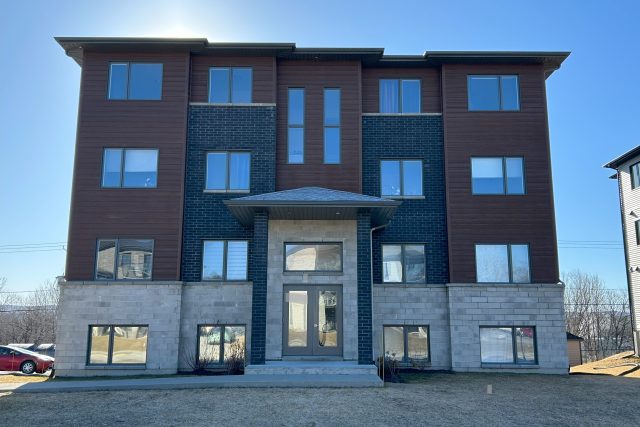 4 1/2 – 8-6504 rue Bertrand-Fabi – Rock-Forest